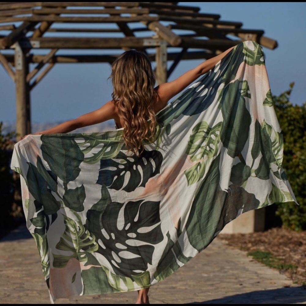 Virginia Wolf Tropical Wonder Wrap